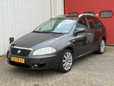 Fiat Croma 2.2-16V Corporate Premium Automaat NAP