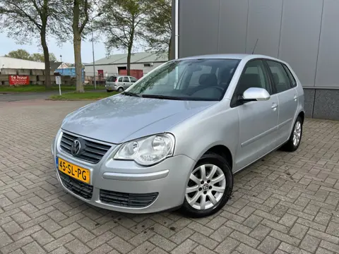 Volkswagen Polo 1.4-16V Sportline 134.727KM