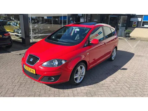 SEAT Altea XL 1.2 TSI Ecomotive Businessline COPA Panoramadak, lederen bekleding, trekhaak, dakrails