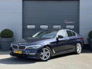 BMW 5-serie 520i High Executive | Navigatie | Lederen Bekleding | Comfort Stoelen | Parkeersensoren 