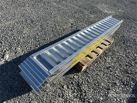 6 Ton Aluminum Loading Ramps (Unused) (bj 2025)