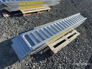 6 Ton Aluminum Loading Ramps (Unused) (bj 2025)
