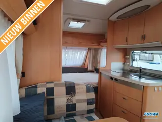 Hobby De Luxe 400 SF Dwarsbed Zit Toilet Tent