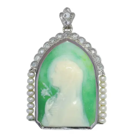 Art Deco pendant of Mary in green relief with pearls, circa 1920