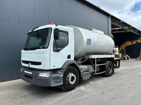 Renault Rincheval - 9.000 Liter (bj 2000)