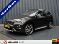 BMW X1 sDrive20i High Executive | Trekhaak afnb. | Panodak | Head Up | Camera | Elk. A-klep | Leder 