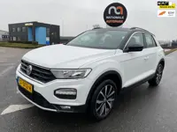 Volkswagen T-Roc 2018 * 1.0 TSI Style * PANORAMA * DEALERONDERHOUDEN * SPOT PRIJS !!
