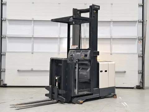 CROWN SP3512 2011 1.0T