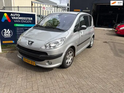 Peugeot 1007 1.4 Gentry