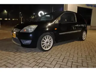 Ford Fiesta 1.6-16V Futura sport 1.6-16V airco , apk , div exstra,s