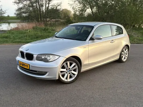 BMW 1-serie 116i High Executive Trekhaak StoelVW Cruise