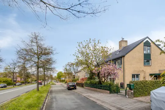 Te koop in Velsen-Zuid - Minister van Houtenlaan 21