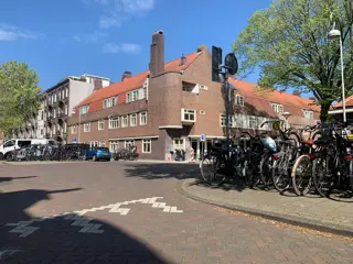 Woning aan de Linnaeusparkweg te Amsterdam