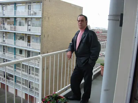 GRAAG MET EEN STEL KENNIS WILLEN MAKEN