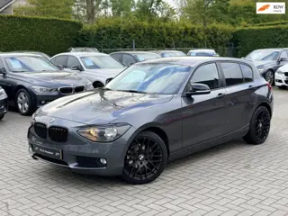 BMW 1-serie 116i Business|Nieuwe Ketting + Klepseals|Carplay|Cruise control|Climate control|Trekhaak