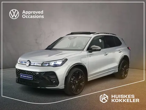 Volkswagen Tiguan R-Line Edition 1.5 TSI eHybrid 204pk DSG Automaat Trekhaak, Navigatie, Panoramadak