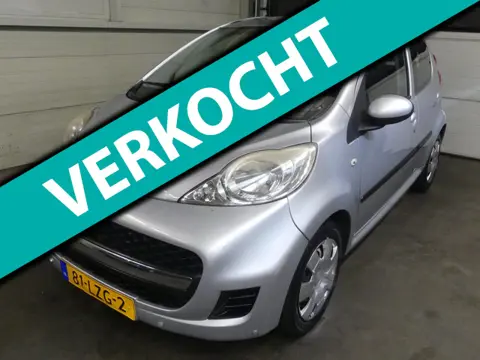 Peugeot 107 1.0-12V XS - Automaat - Airco - Weinig km NAP!