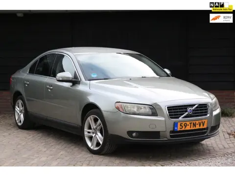 Volvo S80 2.5 T Kinetic Navigatie/Airco/Cruise/Lmv 17"inch/Trekhaak