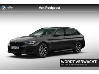 BMW 5-serie Touring 530e xDrive Business Edition Plus | Panoramadak | Head-Up Display | Trekhaak | M