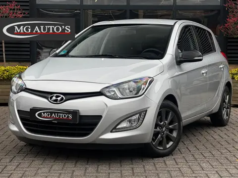Hyundai I20 1.2i i-Drive | Cruise Control | Airconditioning | Parkeersensoren | Elektrische Spiegels