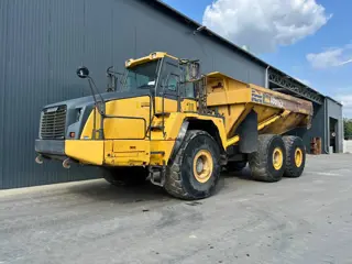 Komatsu HM400-3 (bj 2012)