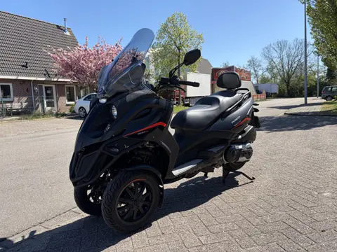 Gilera Fuoco 500 i.e. LT Zeer goed onderhouden motor in nieuwstaat !!! Ook voor alleen autorijbewijs