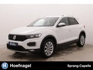 Volkswagen T-Roc 1.5 TSI Sport | Trekhaak | Adaptive Cruise | Stoelverwarming | Digital Dash | CarPl
