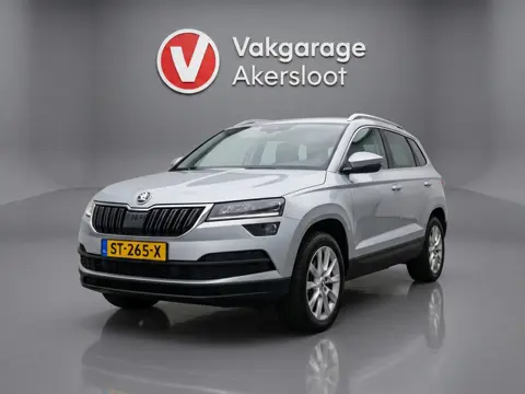Skoda Karoq 1.0 TSI Style Business / Camera / Parkeersensoren / Navi / Bluetooth / Stoelverwarming