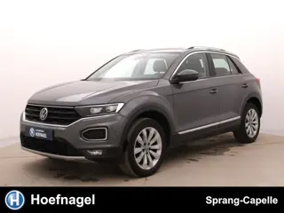 Volkswagen T-Roc 1.5 TSI Sport | Trekhaak | Camera | Adaptive Cruise | Stoel-/Stuurverwarming | Digi