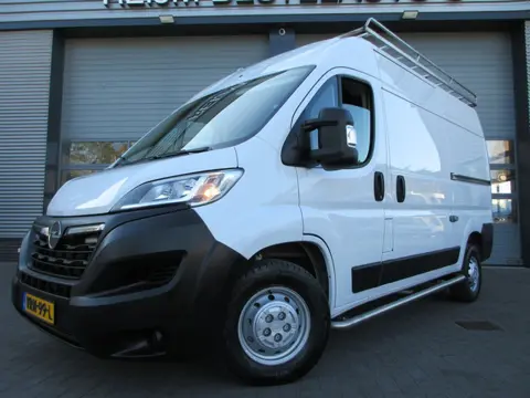 Opel Movano 2.2D 140 L2H2 2 x schuifdeur trekhaak camera