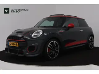 Mini Mini 2.0 John Cooper Works (PANORAMADAK, STOELVERWARMING, ACHTERUITRIJCAMERA, H&K AUDIO, HEAD/U