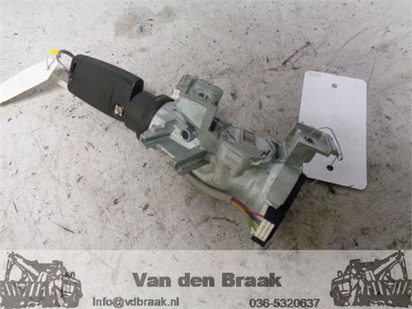 Seat Leon 2013-2017 Kontaktslot