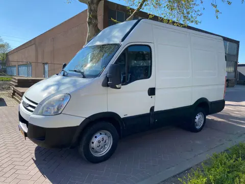 Iveco Daily 35S12 300 / Airco / 170.606 KM / Airbag / 85KW=116PK / Rijdt en Schakelt Goed /