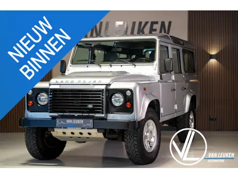 Land Rover Defender 2.2D 110 by Piet boon