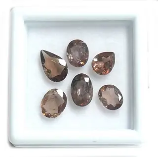 6 pcsAxiniet - geen minimumprijs - 3.55 ct