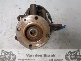 Peugeot 208 1.2 VTi 2012-2019 Fusee links voor