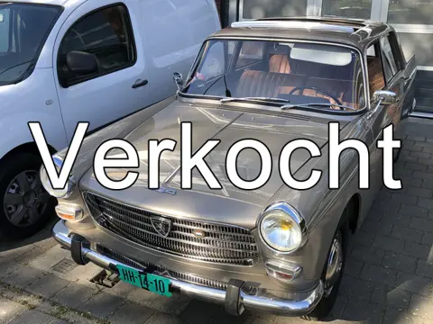 Peugeot 404 Berline de luxe * leder interieur / schuifdak