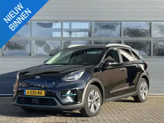 KIA E-NIRO EXECUTIVELINE 64 KWH I 3-FASE I 100% SOH I TREKHAAK I ADAPTIVE CRUISE CONTROL
