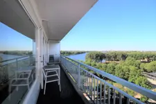 Woning aan de Burgemeester Hogguerstraat te Amsterdam