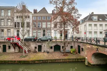 Woning aan de Nieuwegracht te Utrecht