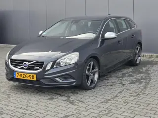 Volvo V60 1.6 T3 R-Design