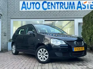 Volkswagen Polo 1.4-16V Trendline Recente APK