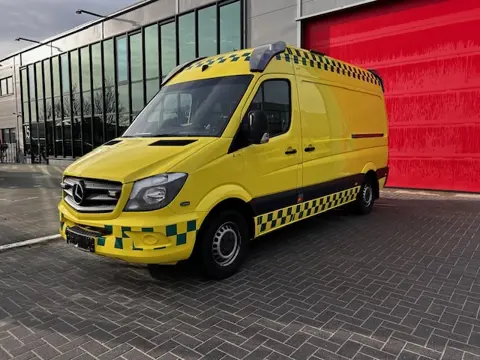 Mercedes-Benz 316 CDI L2H2 Ambulance (bj 2015, automaat)