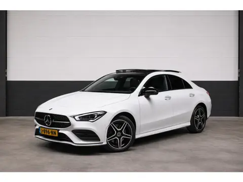 Mercedes-Benz CLA-klasse 250 e AMG l Pano l Sfeer l Camera