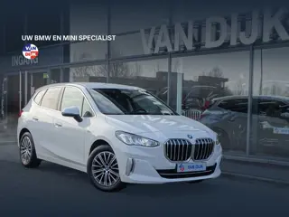BMW 2 Serie Active Tourer 225e xDrive Luxury-Line Widescreen Display DAB-tuner Verduisterde ruiten P