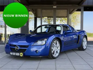 Opel Speedster 2.2-16V (bj 2001)