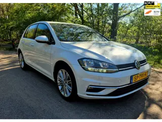 Volkswagen Golf 1.0 TSI Comfortline / Navigatie / Climate Control