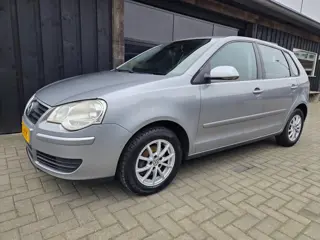 Volkswagen Polo 1.4-16V Optive *NIEUWE APK*