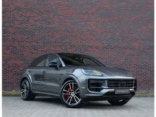 Porsche Cayenne Coupé 4.0 Turbo E-Hybrid | Quartzit - Pano - Trekhaak - Sport Chrono