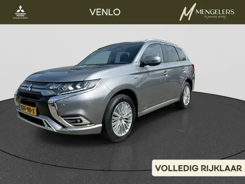 Mitsubishi Outlander 2.4 PHEV S-Edition RIJKLAAR | Climate Control | 360 Camera | Elektr. Kofferklep